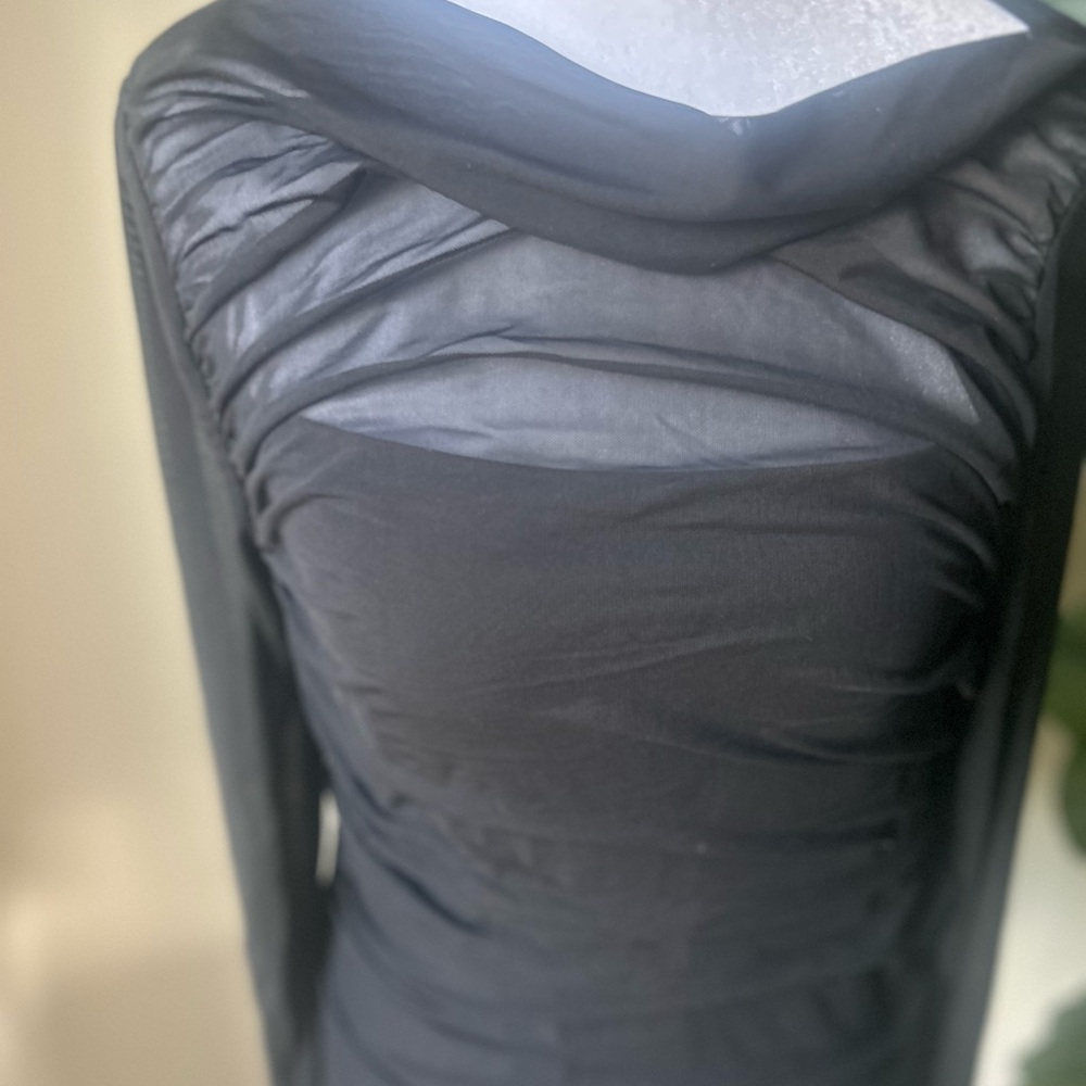 Elegant Black Long Sleeve Women's Top - Picture 3 of 16